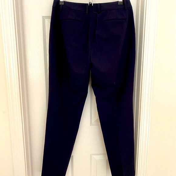✨ HOST PICK ✨ Elie Tahari Leena Pant - 6 - Wool Crepe Mid-Rise Pants - Navy Blue - Picture 6 of 11